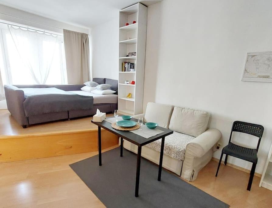Centrum Studio Apartment With The Self-Check-In Bratislava Eksteriør billede
